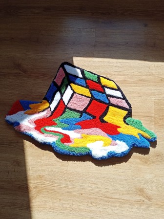 Rubik's Cube dans la famille Rubik je voudrais la grand-mère