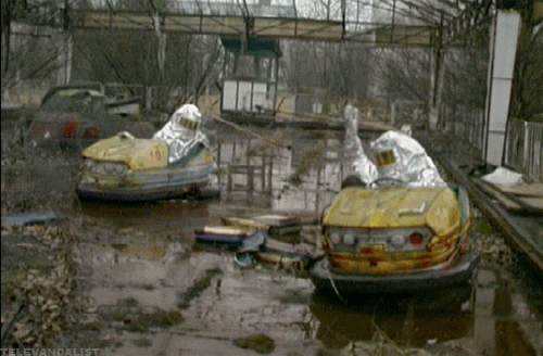 tchernobyl auto tamponneuse.gif, mar. 2020