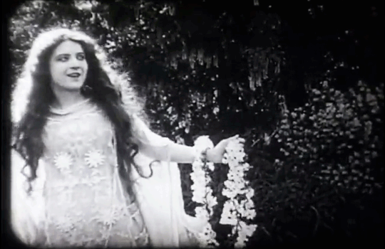 Maude Fealy in King René’s Daughter (1913) la fille du roi René jour de printemps