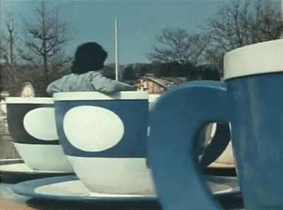 l'acteur japonais Yūsaku Matsuda (1949–1989) thé café le petit déjeuner de madame est servi