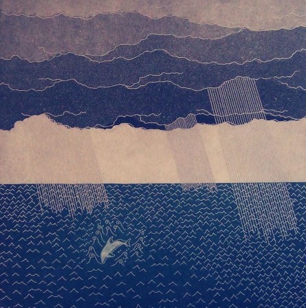 Yoko Akino, Dolphin le dauphin dans la mer sous un ciel couvert