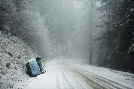 Christophe Jacrot Vercors neige accident de voiture alors on se couche un instant sur le bord de la route