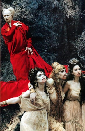 Helmut Newton Dracula et ses amies