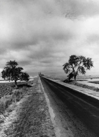 La route de Chartres, Photo by René-Jacques, c. 1951 vacances Chartres c'est tout droit