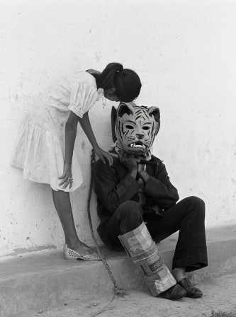 María Garduño. Colloquium of the Girl and the Beast, 1985 la belle et la bête ça va aller mon gros chat